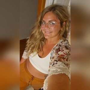 Meet your Posher, Brooke